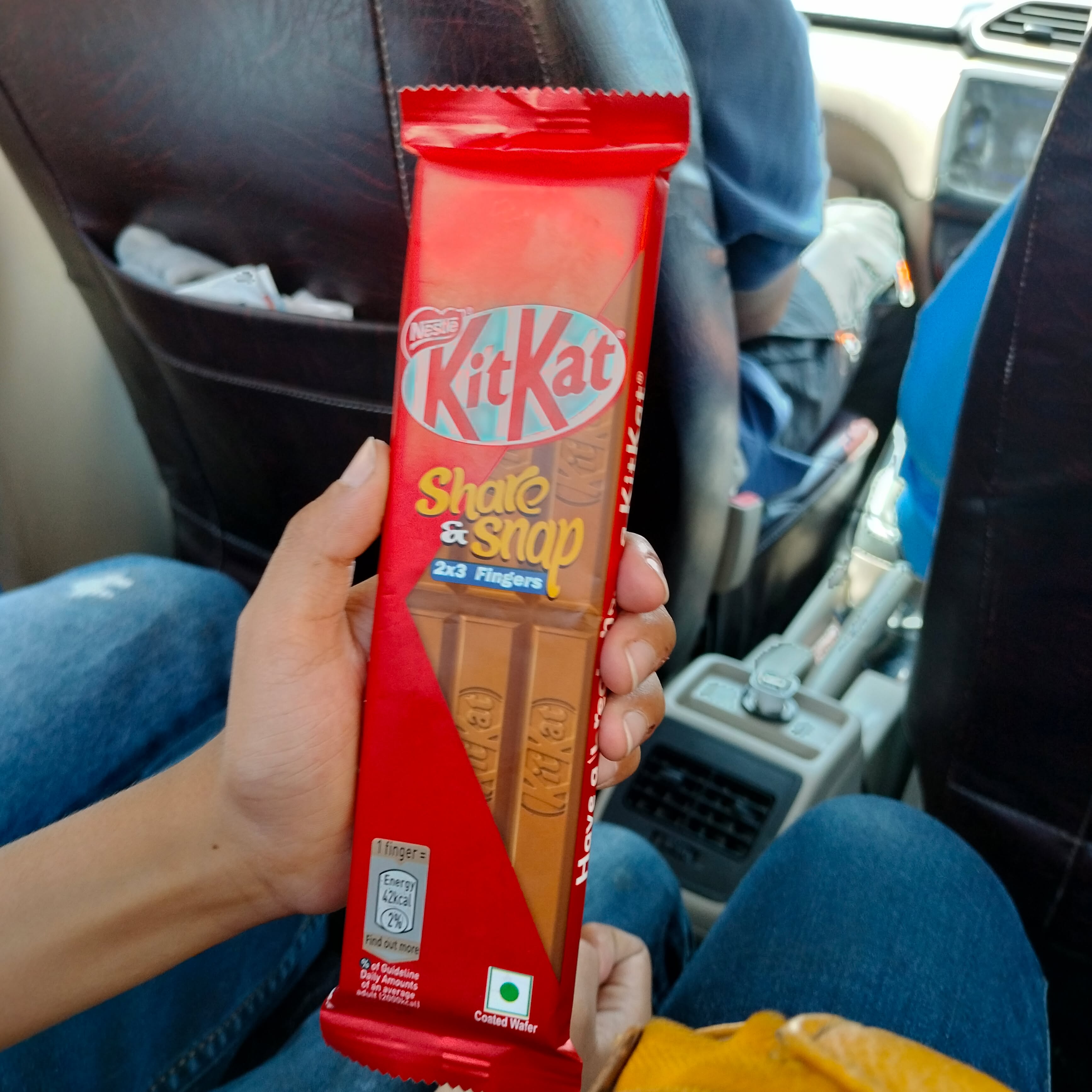 🍫 Road trips feel better with a little chocolate break! 😍

Long journey or sudden craving; sometimes a crispy chocolate treat is all you need.

👉 Discover food inspiration at AtoZFoodRecipes.com | Link in Bio

#ChocolateLover #RoadTripSnacks #SweetCravings #SnackTime #AtoZFoodRecipes