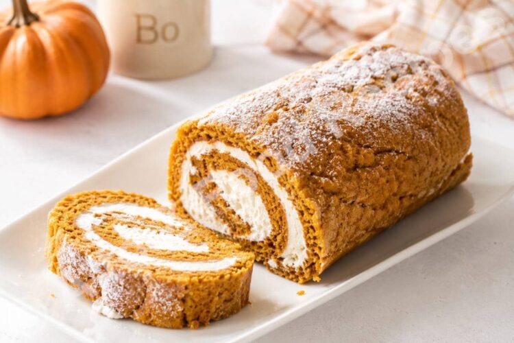 Eggless Pumpkin Cake Roll
