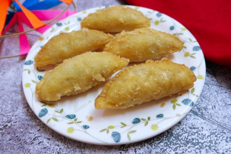 Gujiya