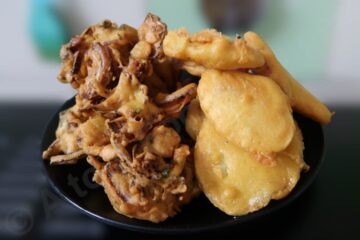Potato-Onion Pakora